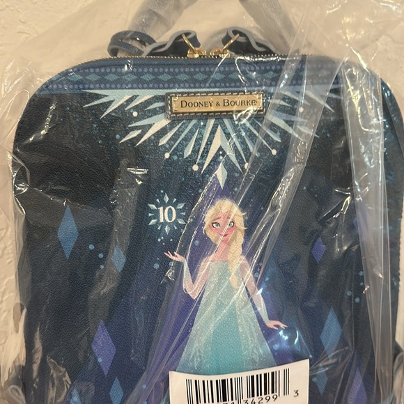 Frozen Elsa Dooney & Bourke Backpack - Picture 3 of 6